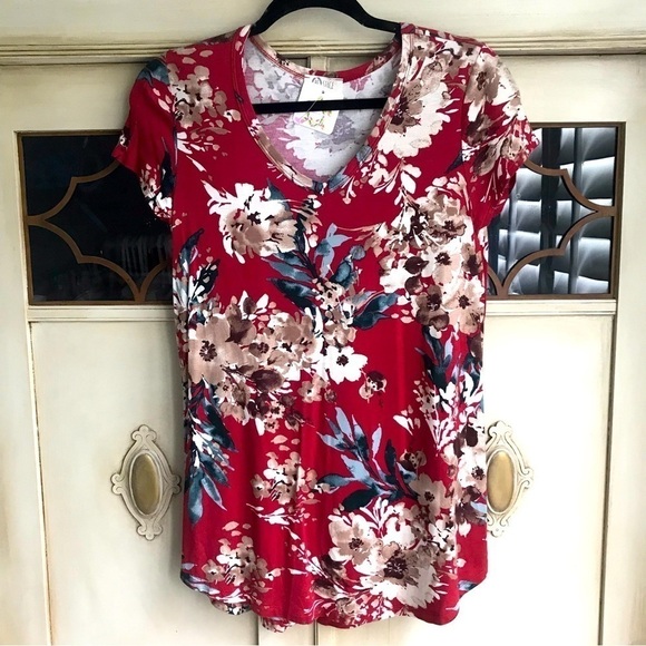 NWT Floral Boutique Top - Picture 1 of 5